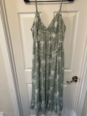 Simplee Apparel Sage Green and White Floral Midi Dress